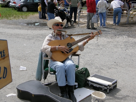 Each time you come you'll see different entertainment at the Lachute Farmers Market
